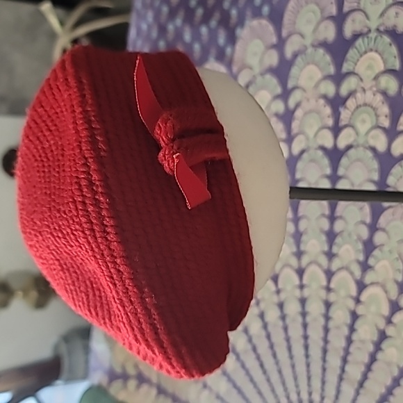 Vintage Adorable Berret Style Hat with Bow Detail - Picture 1 of 5